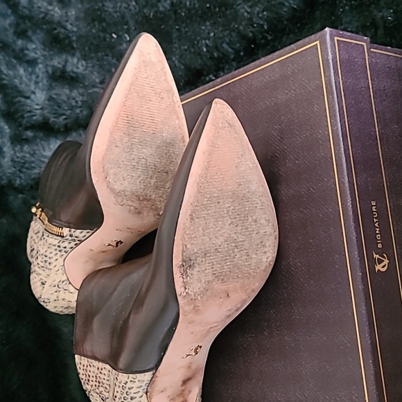 VC signature booties - Picture 4 of 5